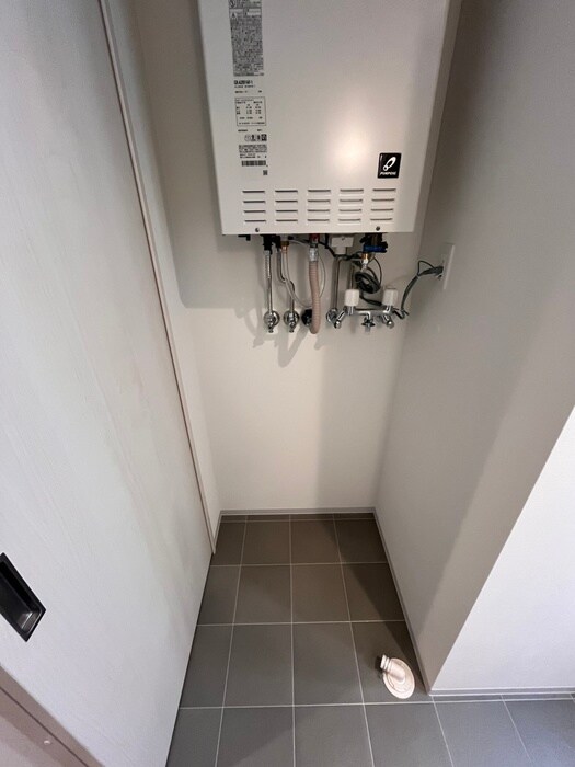 物件内観写真13　(洗濯機置場)