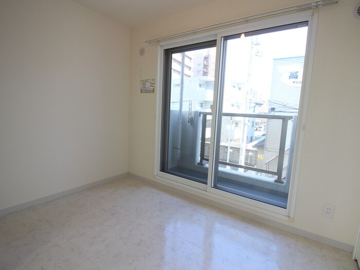 物件内観写真11　(居室)