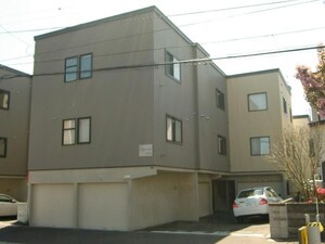サクシ－ド八軒西Ⅱ外観写真