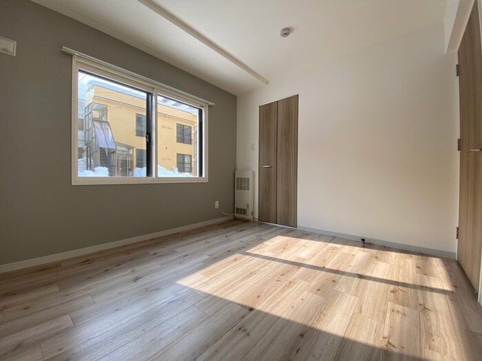 物件内観写真10　(居室)