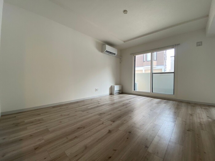 物件内観写真12　(居室)