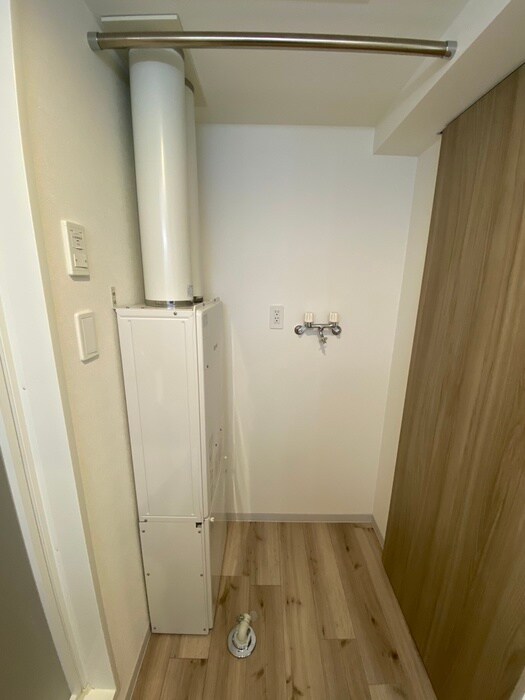 物件内観写真20　(洗濯機置場)