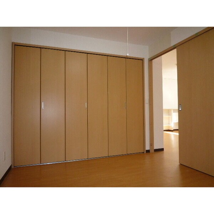 物件内観写真10　(居室)