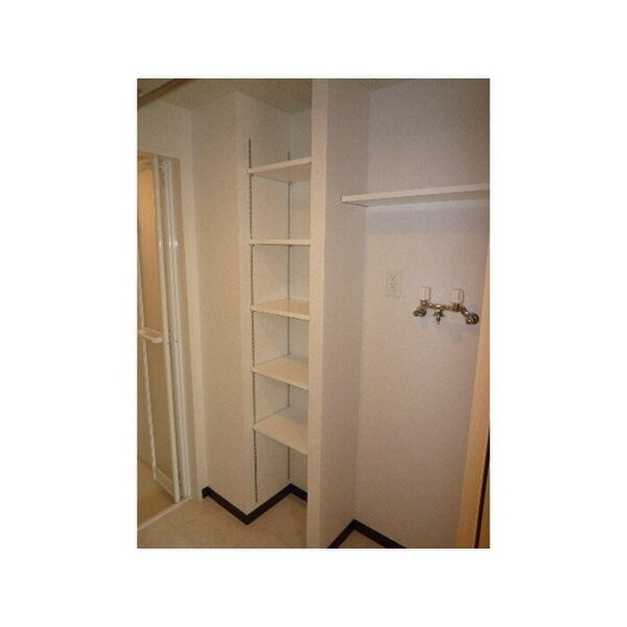 物件内観写真15　(収納)