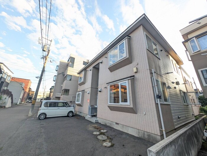 物件外観写真2　(外観写真)