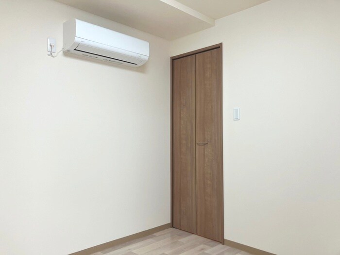 物件内観写真11　(居室)