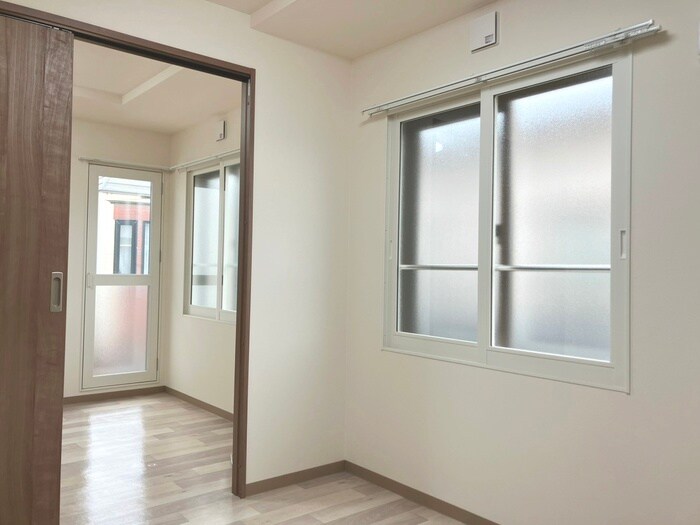 物件内観写真13　(居室)