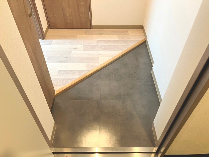 物件内観写真22　(玄関)