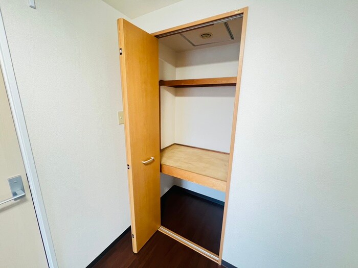 物件内観写真14　(収納)