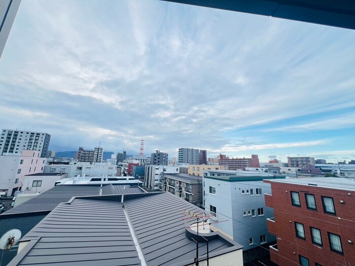 物件内観写真17　(室内からの展望)