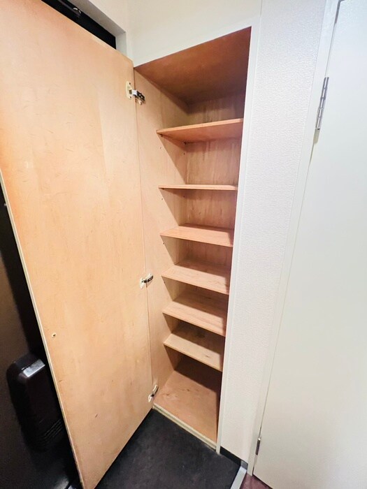 物件内観写真18　(靴箱)