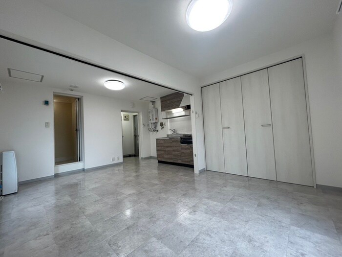 物件内観写真8　(居室)