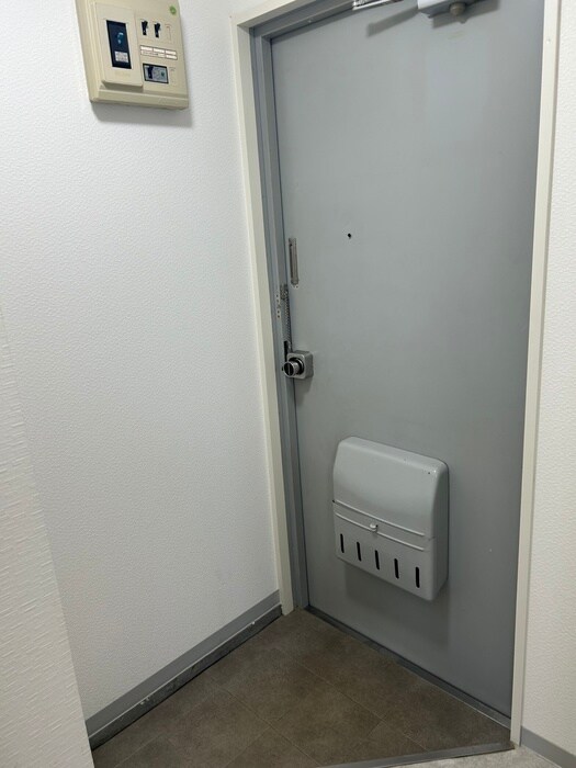 物件内観写真21　(玄関)