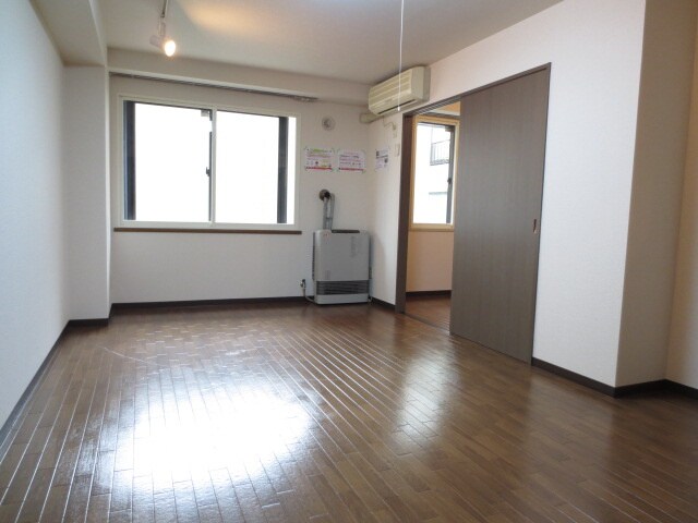 物件内観写真12　(居室)