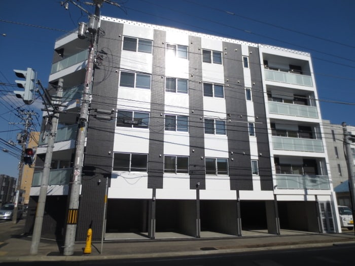 物件外観写真3　(駐車場)