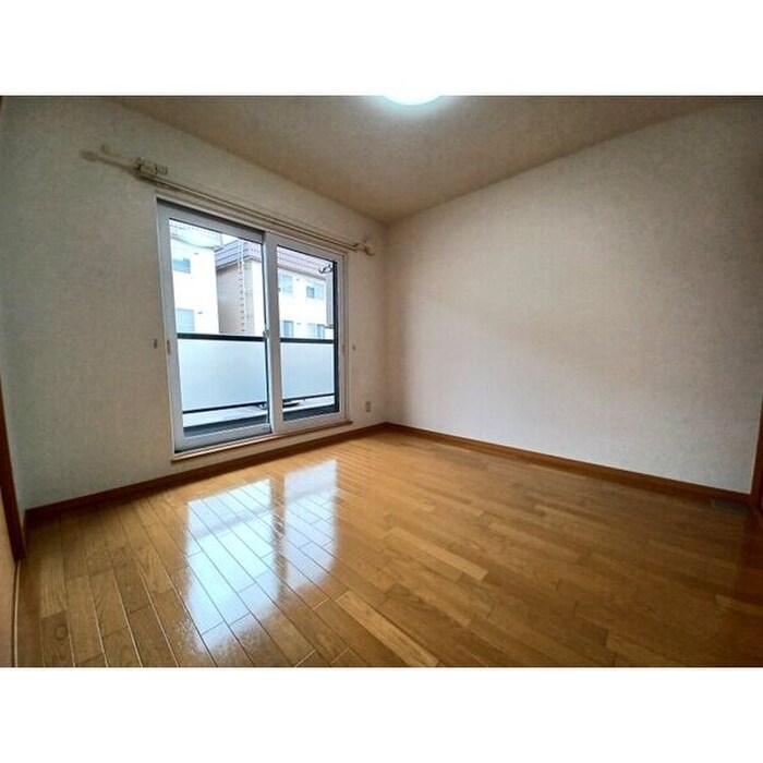 物件内観写真5　(居室)