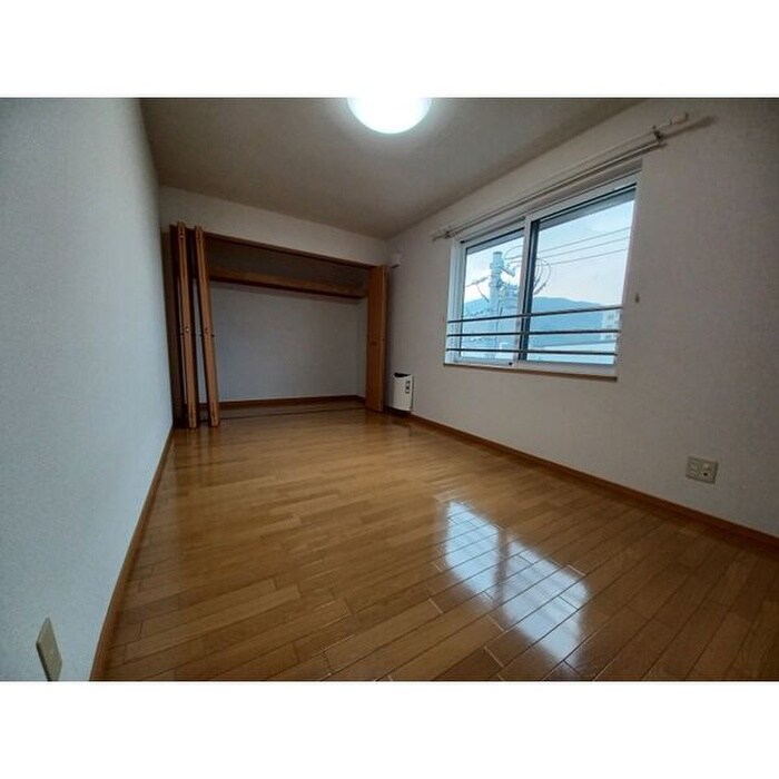 物件内観写真6　(居室)