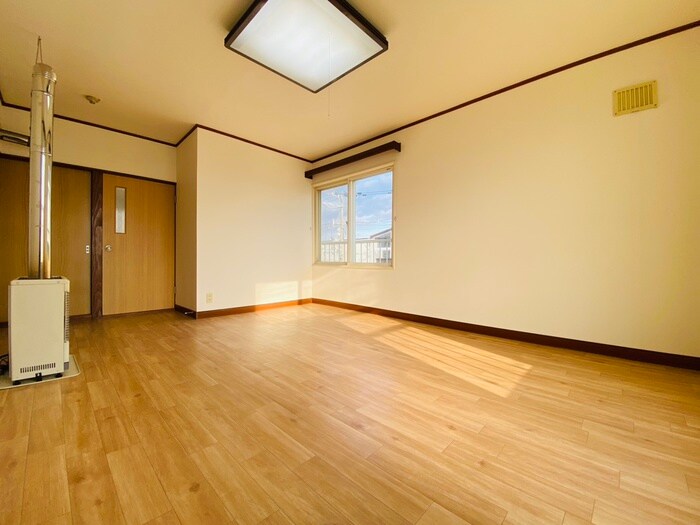 物件内観写真9　(居室)