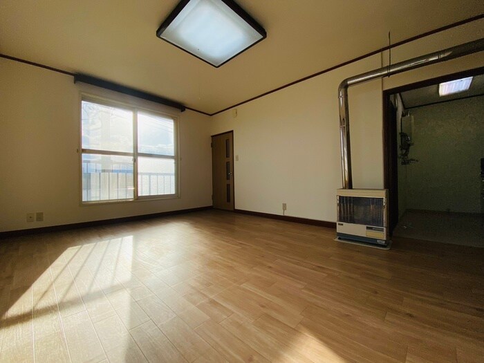 物件内観写真10　(居室)