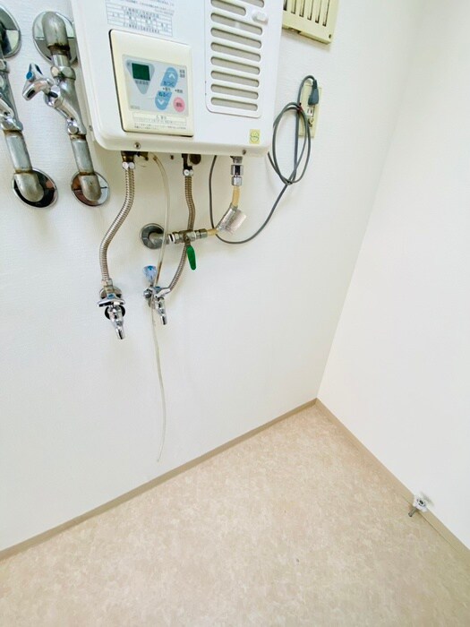 物件内観写真17　(洗濯機置場)