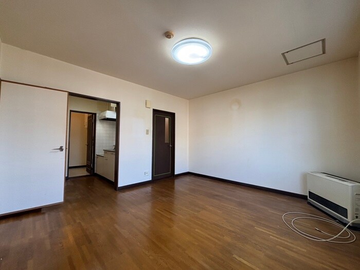 物件内観写真9　(居室)