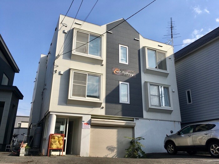 物件外観写真3　(外観写真)