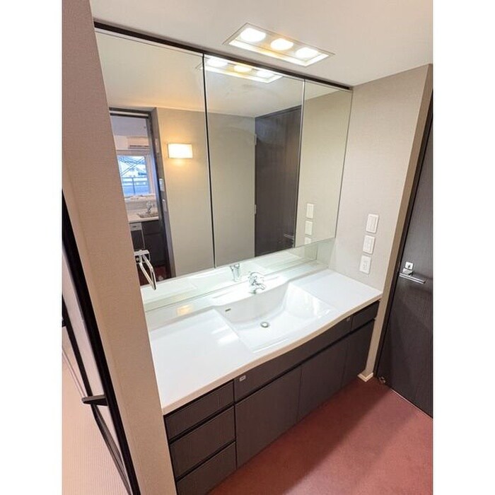 物件内観写真11　(洗面)