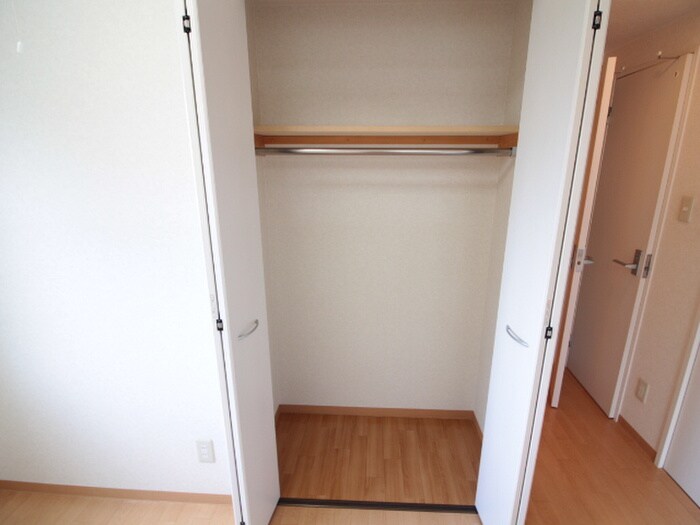 物件内観写真12　(収納)