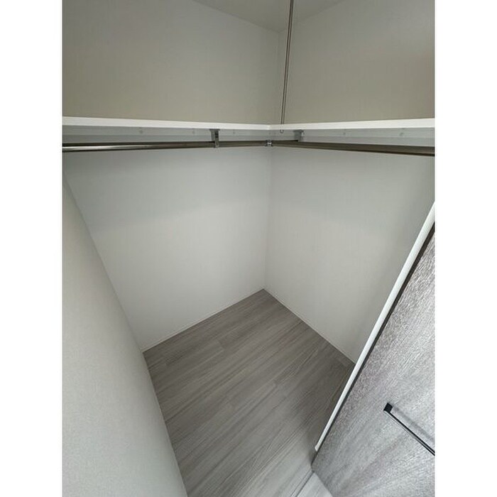 物件内観写真6　(収納)