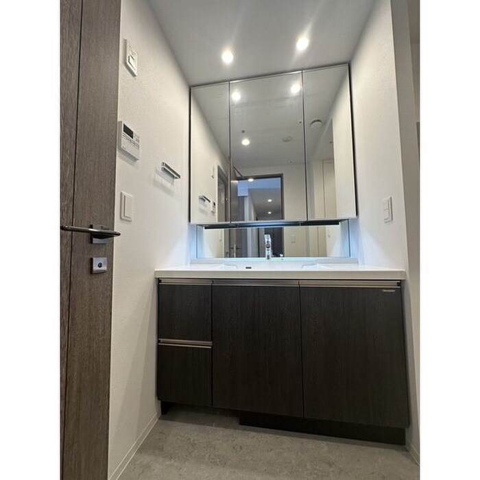 物件内観写真9　(洗面)