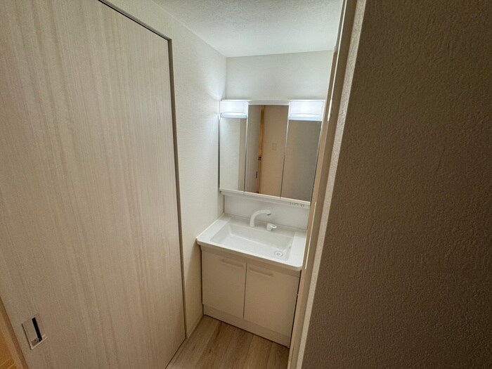 物件内観写真13　(洗面)