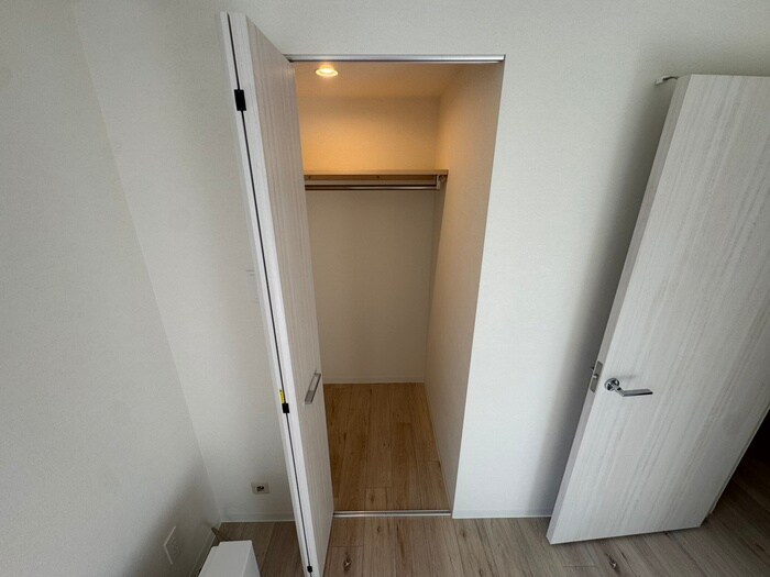 物件内観写真15　(収納)