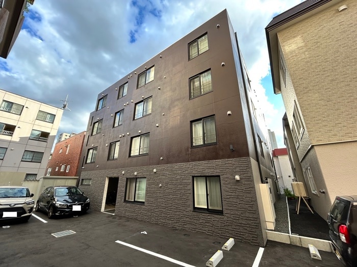 物件外観写真1　(外観写真)