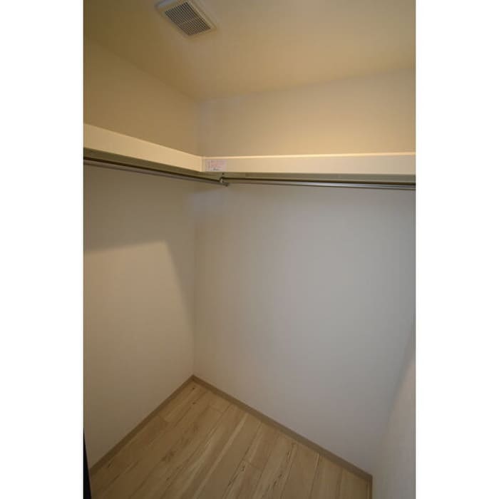 物件内観写真9　(収納)