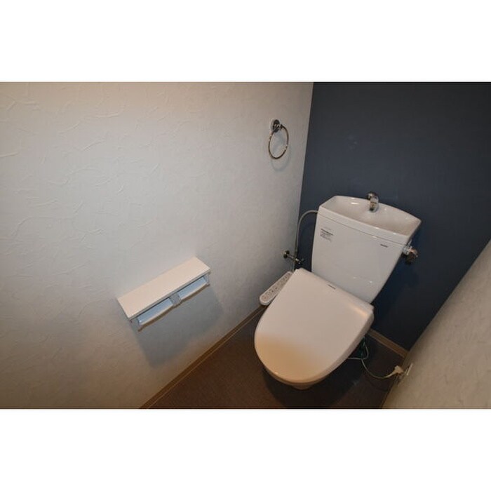 物件内観写真13　(トイレ)