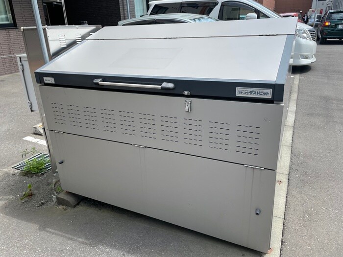 物件外観写真4　(建物設備)