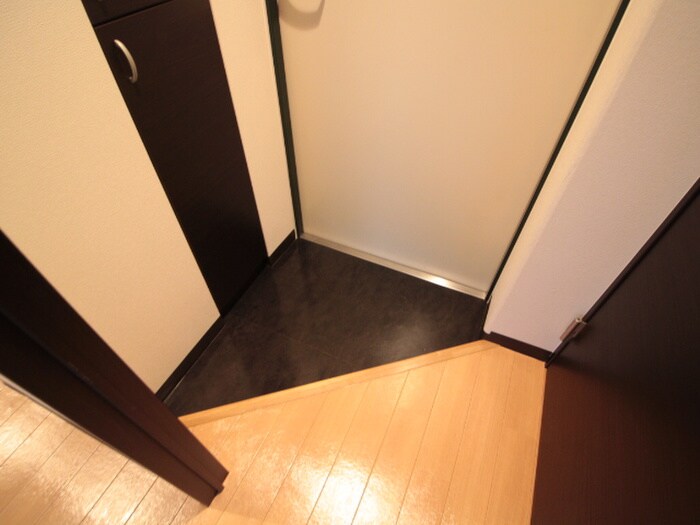 物件内観写真15　(玄関)
