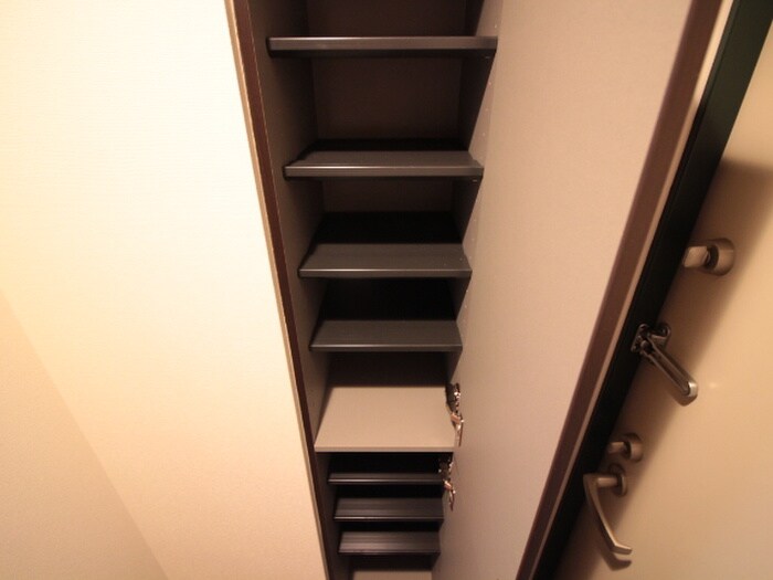 物件内観写真16　(靴箱)