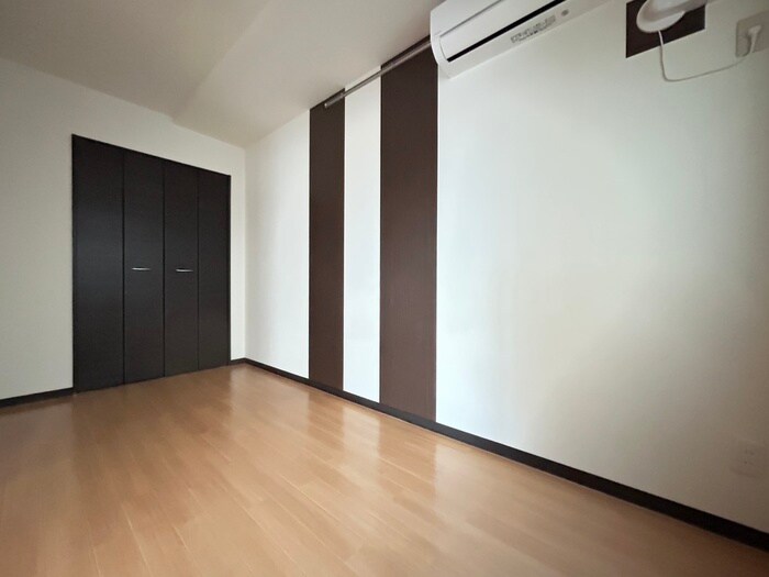 物件内観写真21　(居室)