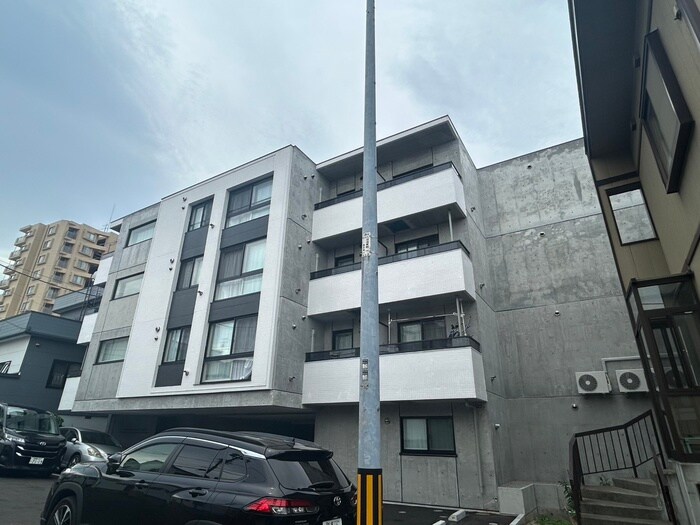 物件外観写真2　(外観写真)