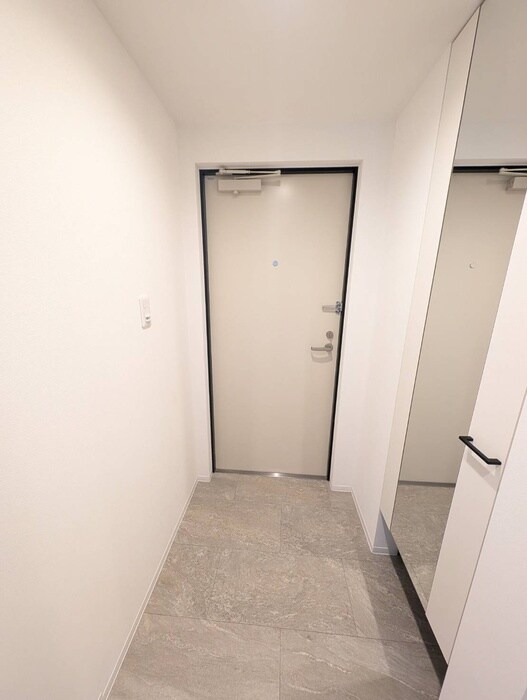物件内観写真21　(玄関)