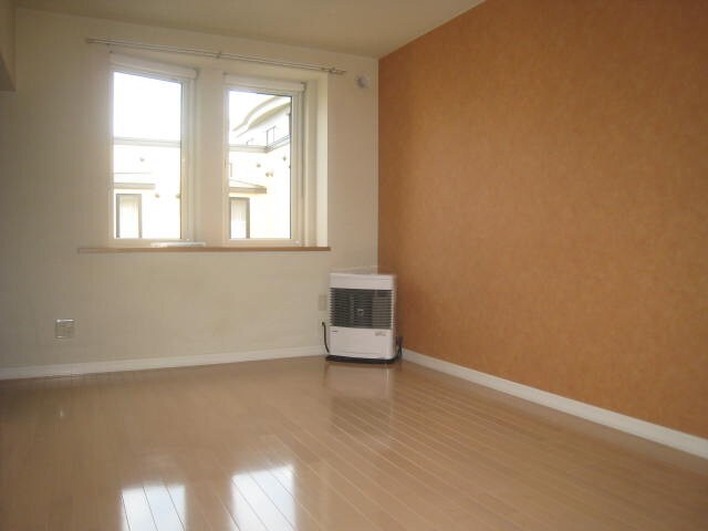 物件内観写真3　(居室)