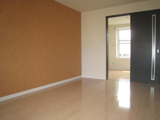 物件内観写真4　(居室)