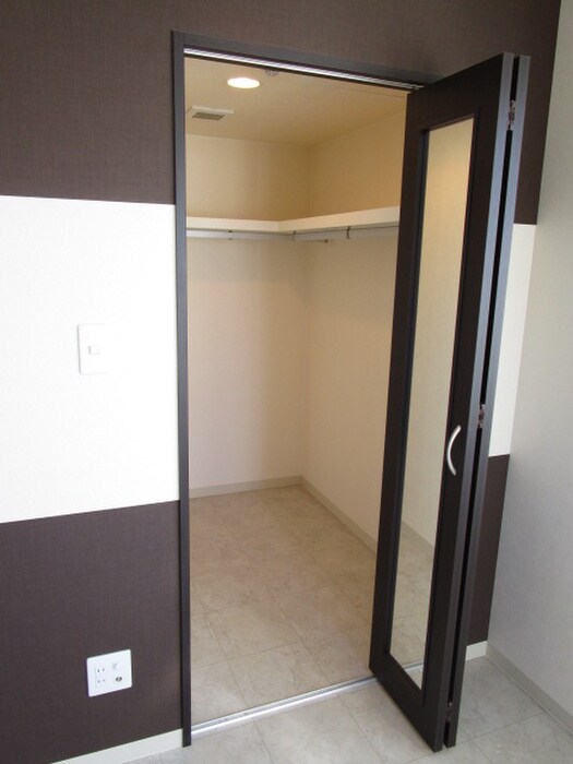 物件内観写真13　(収納)