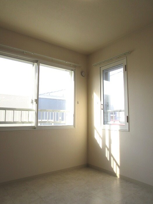 物件内観写真15　(居室)