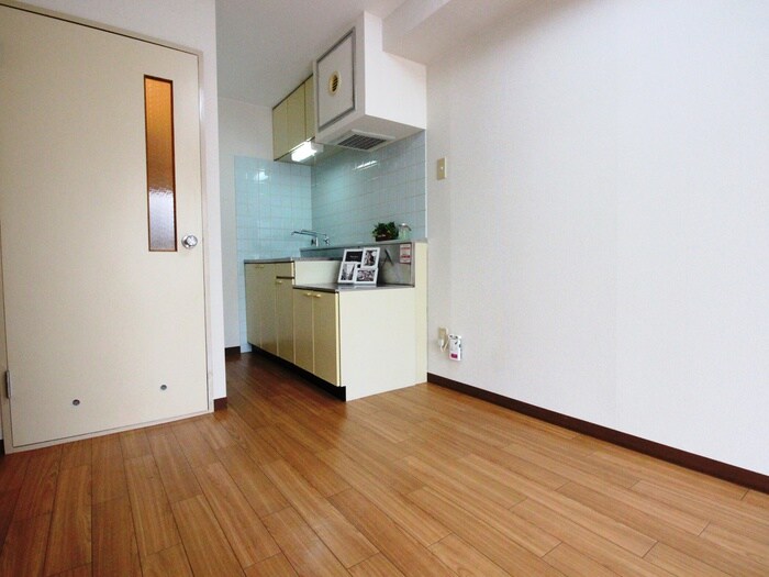 物件内観写真5　(居室)