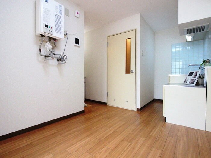 物件内観写真6　(居室)