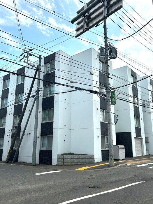 物件外観写真2　(外観写真)