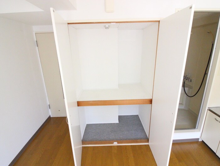 物件内観写真10　(収納)