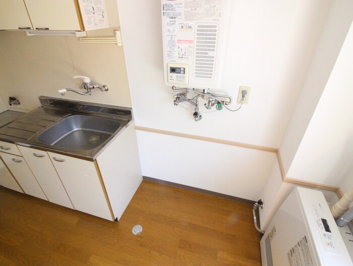 物件内観写真13　(洗濯機置場)